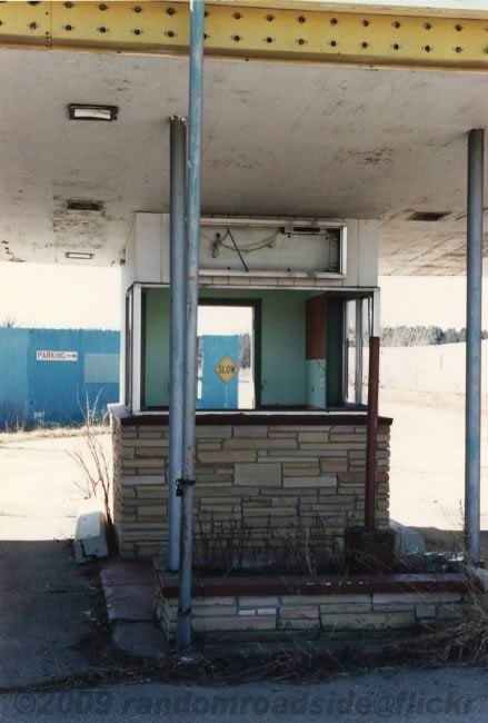Vista Drive-In Theatre - Vista (newer photo)